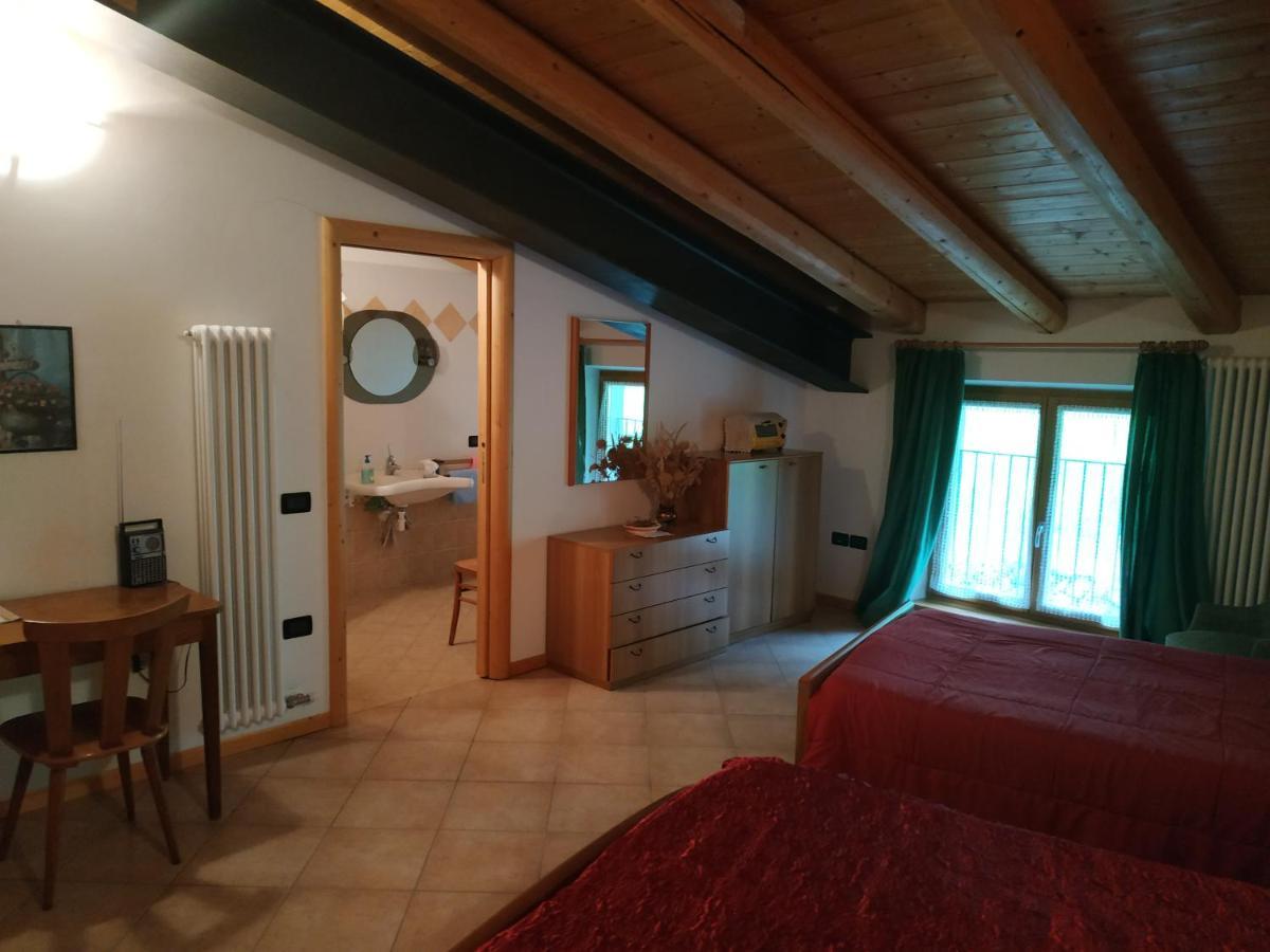 Bed and Breakfast La Cort Di Nonna Rosa à Mori Extérieur photo